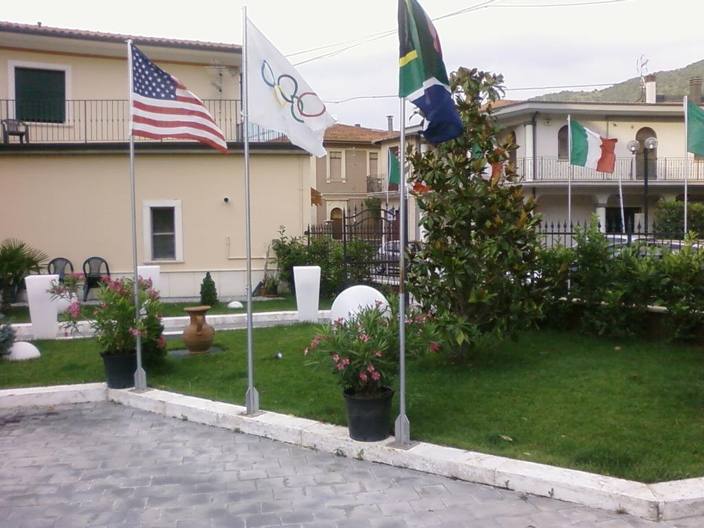 Hotel de Meis Capistrello Buitenkant foto